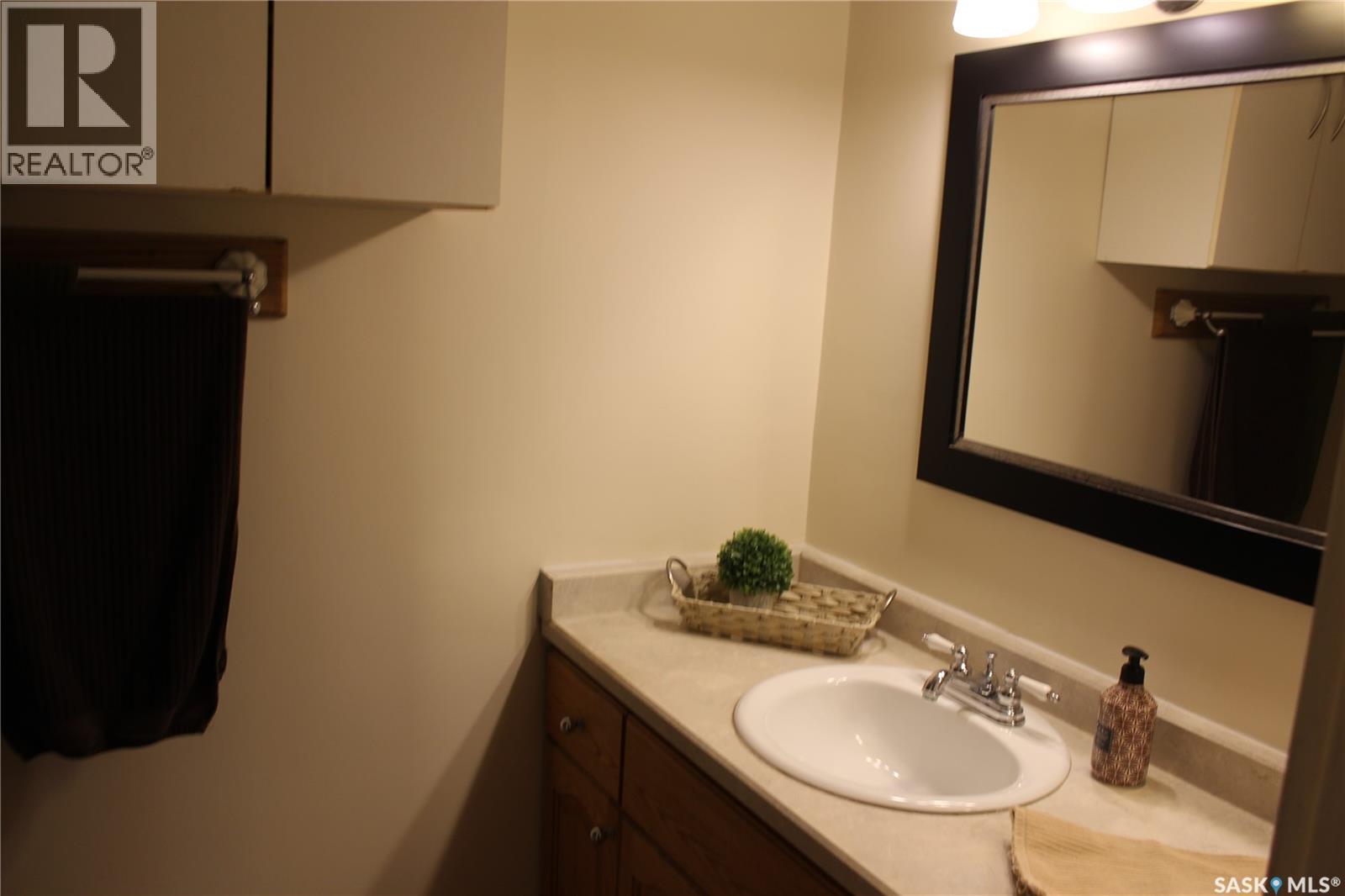 1533 Thorn Crescent, Estevan, SK - Indoor Photo Showing Bathroom