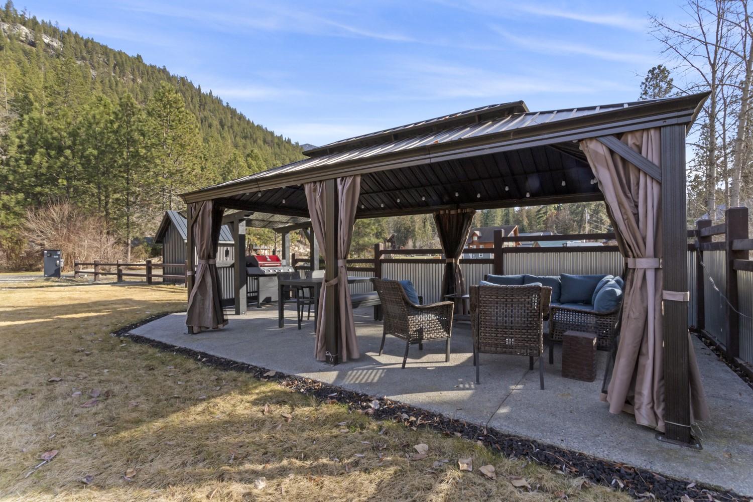 250 Laguna Crescent, Twin Bays, BC - Outdoor With Deck Patio Veranda