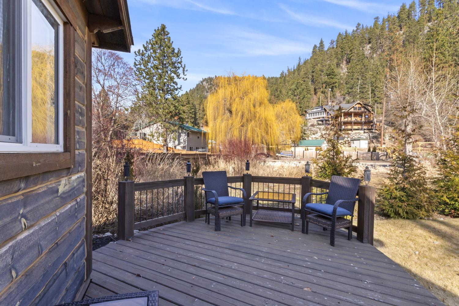 250 Laguna Crescent, Twin Bays, BC - Outdoor With Deck Patio Veranda With Exterior