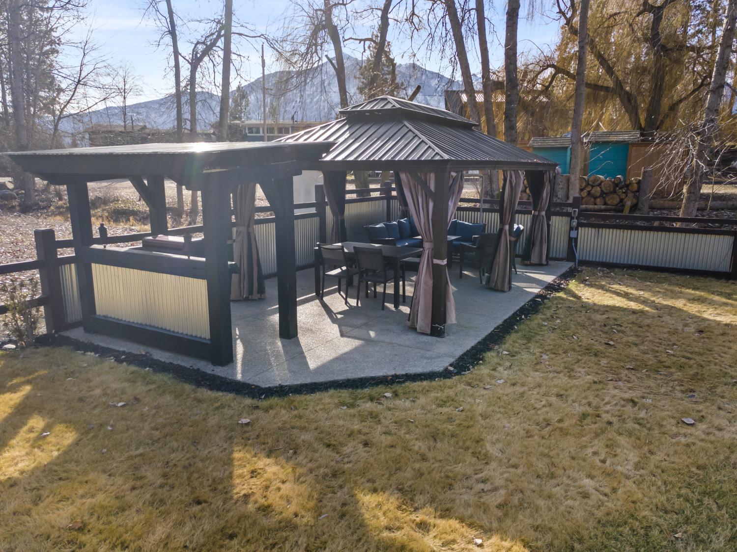 250 Laguna Crescent, Twin Bays, BC - Outdoor