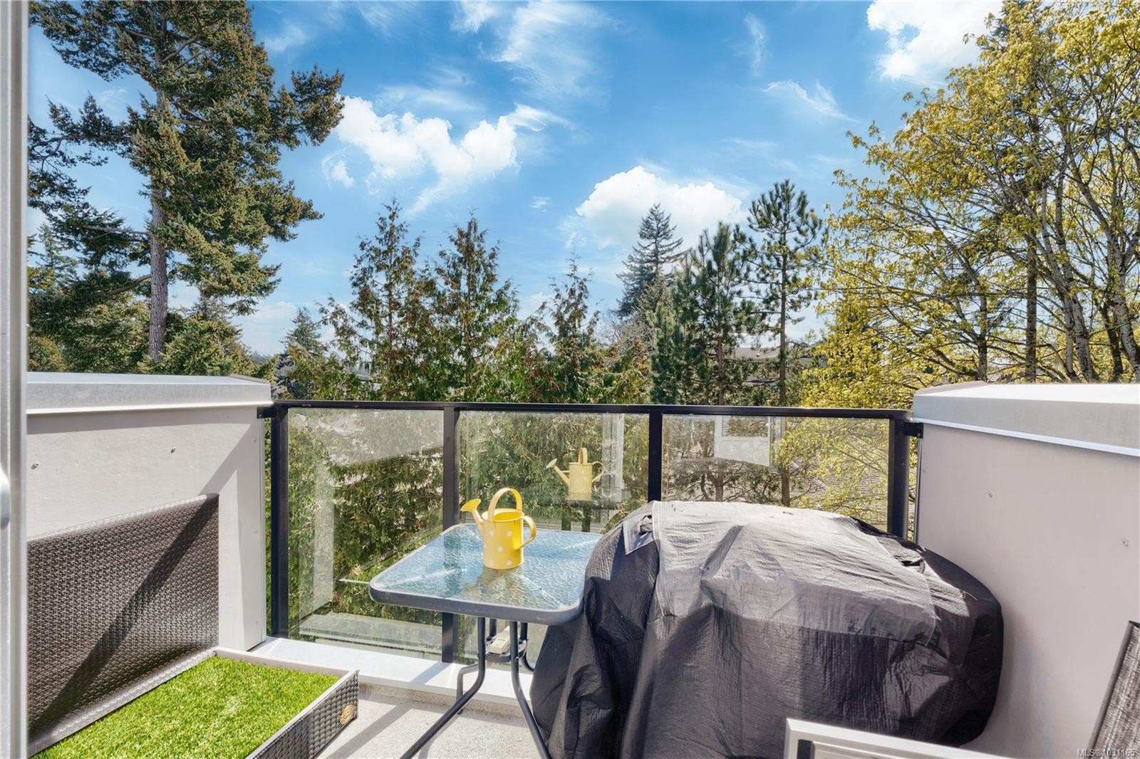 602-1450 Glentana Rd, View Royal, BC - Outdoor