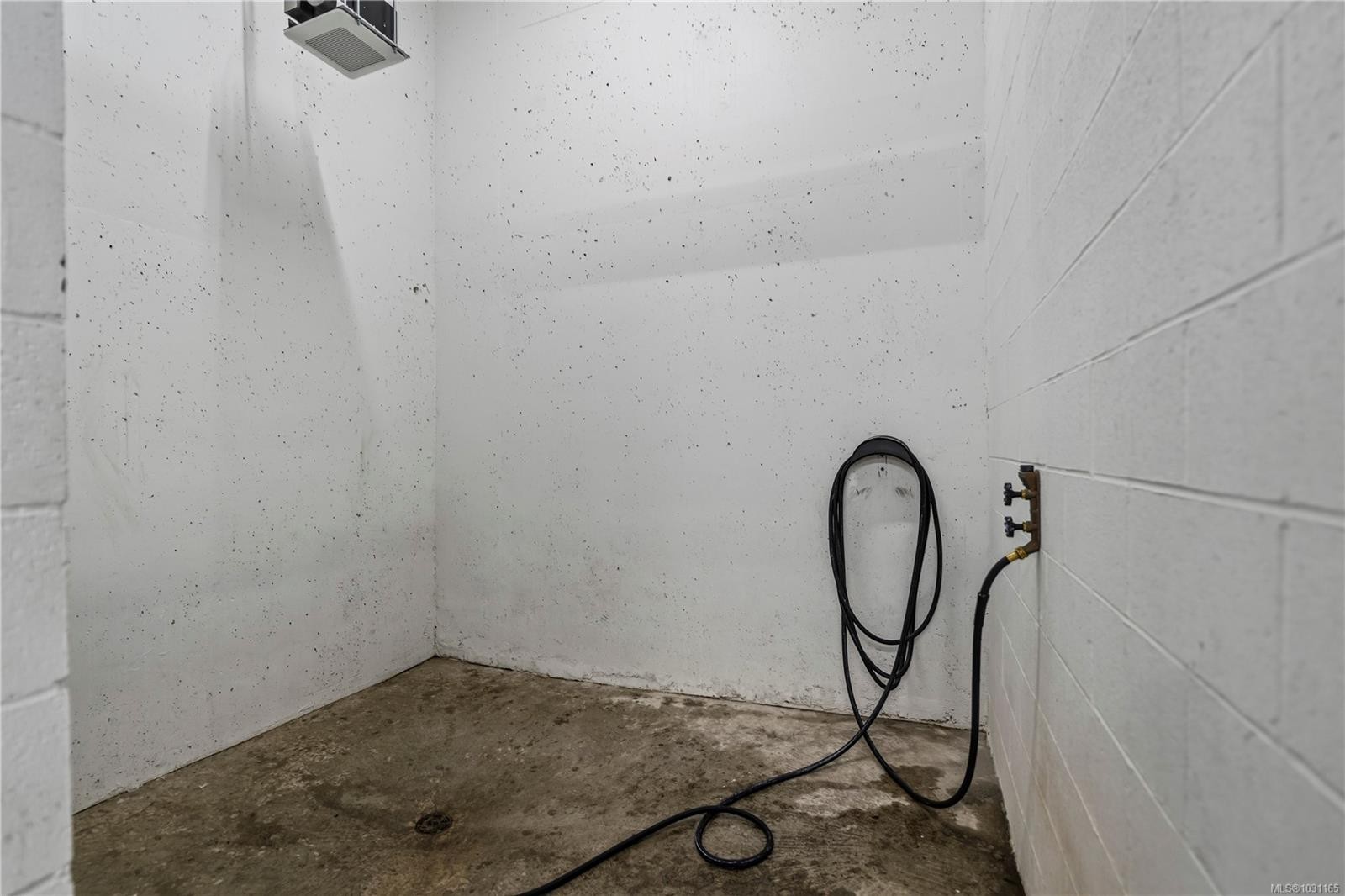 602-1450 Glentana Rd, View Royal, BC - Indoor Photo Showing Other Room
