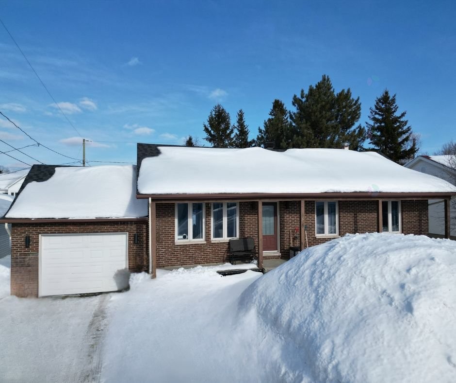 Façade - 488 Place Garon, Rouyn-Noranda, QC - Outdoor