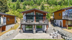 7477 Cottage Way Lake Cowichan, BC V0R 2G1