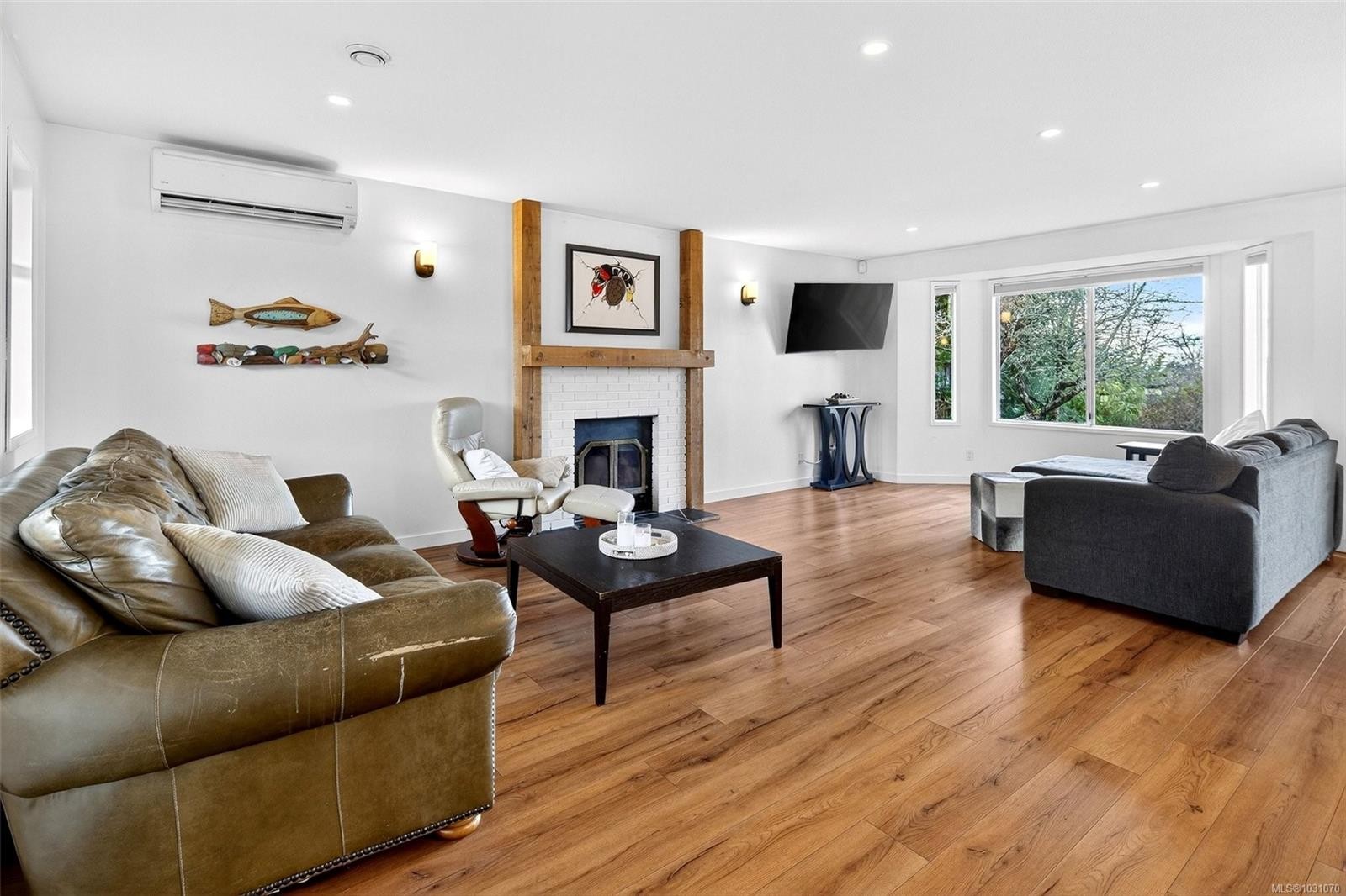 3990 Bow Rd, Saanich, BC