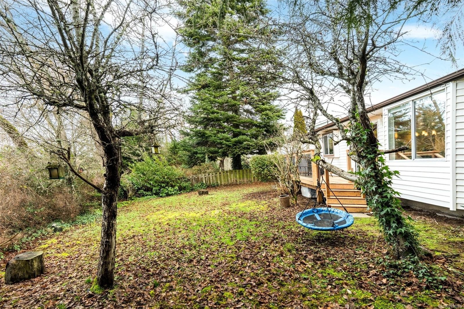 3990 Bow Rd, Saanich, BC