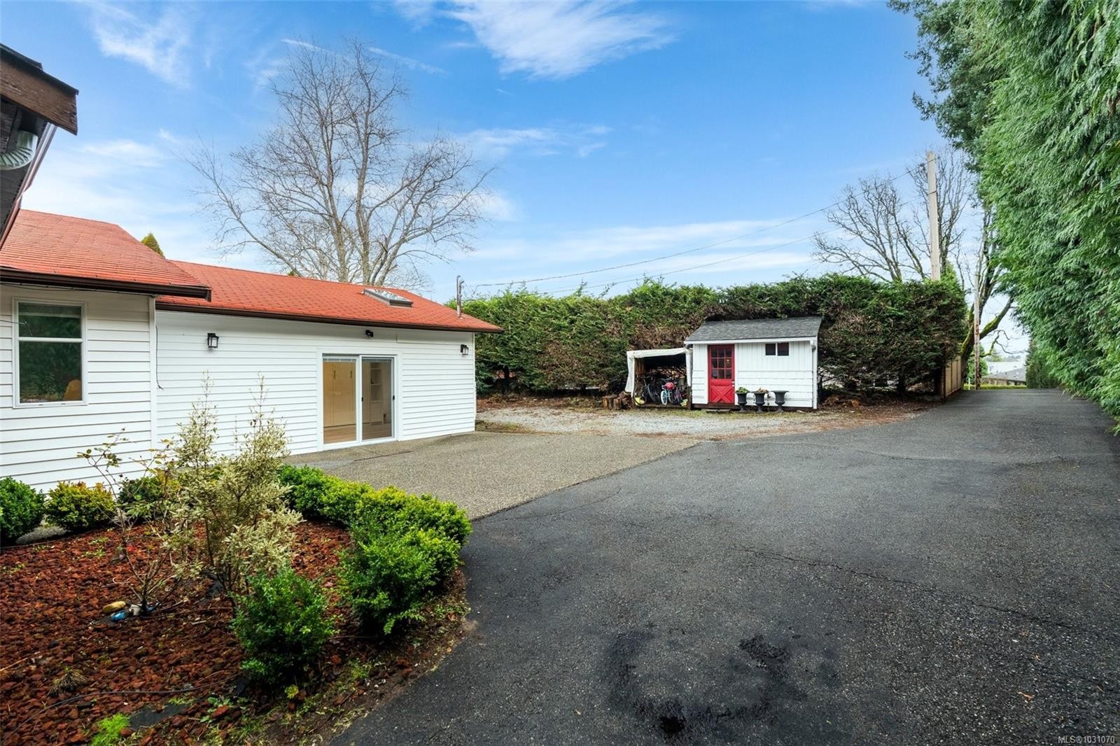 3990 Bow Rd, Saanich, BC