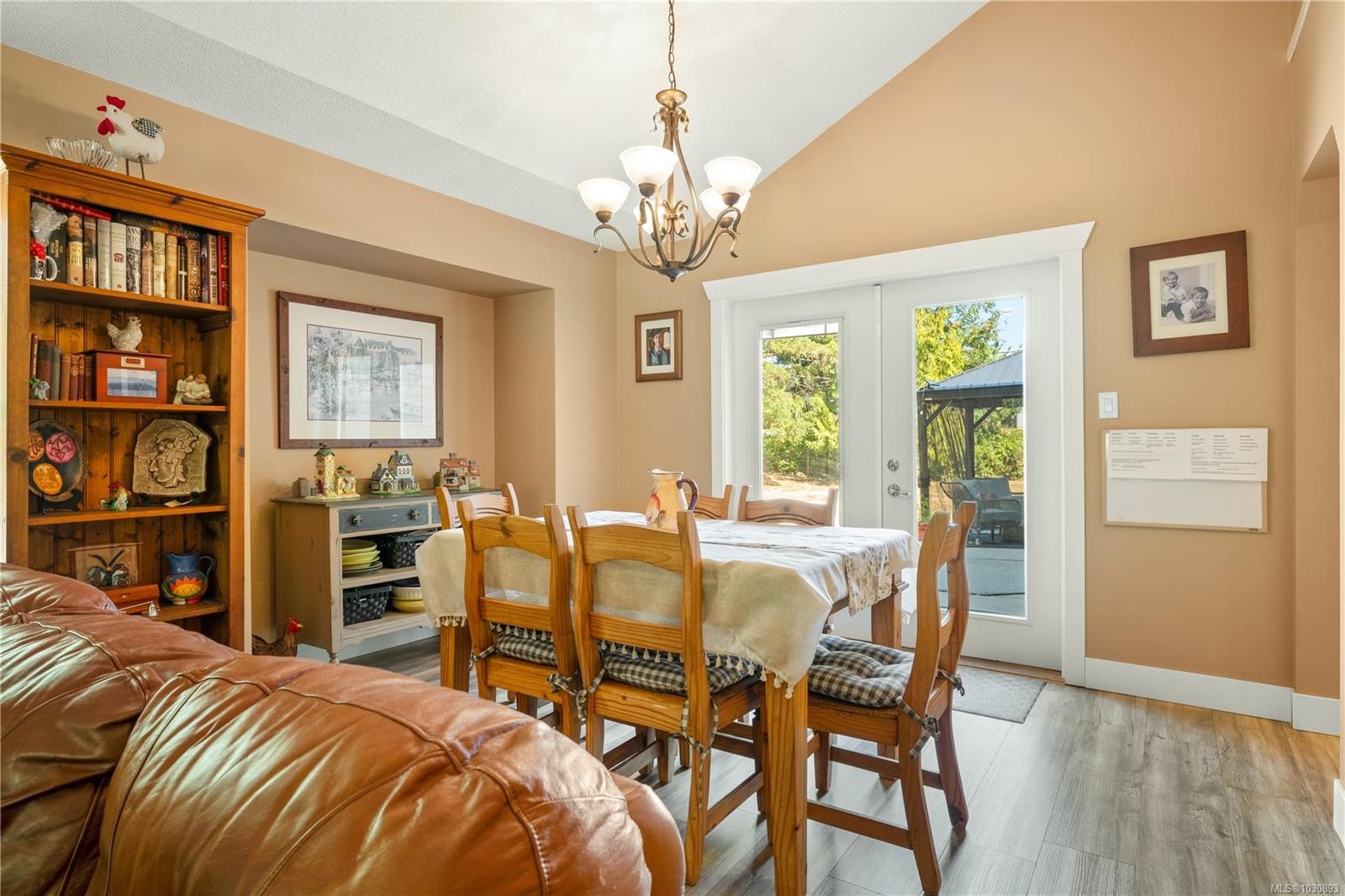 2100 Cedar Rd, Nanaimo, BC