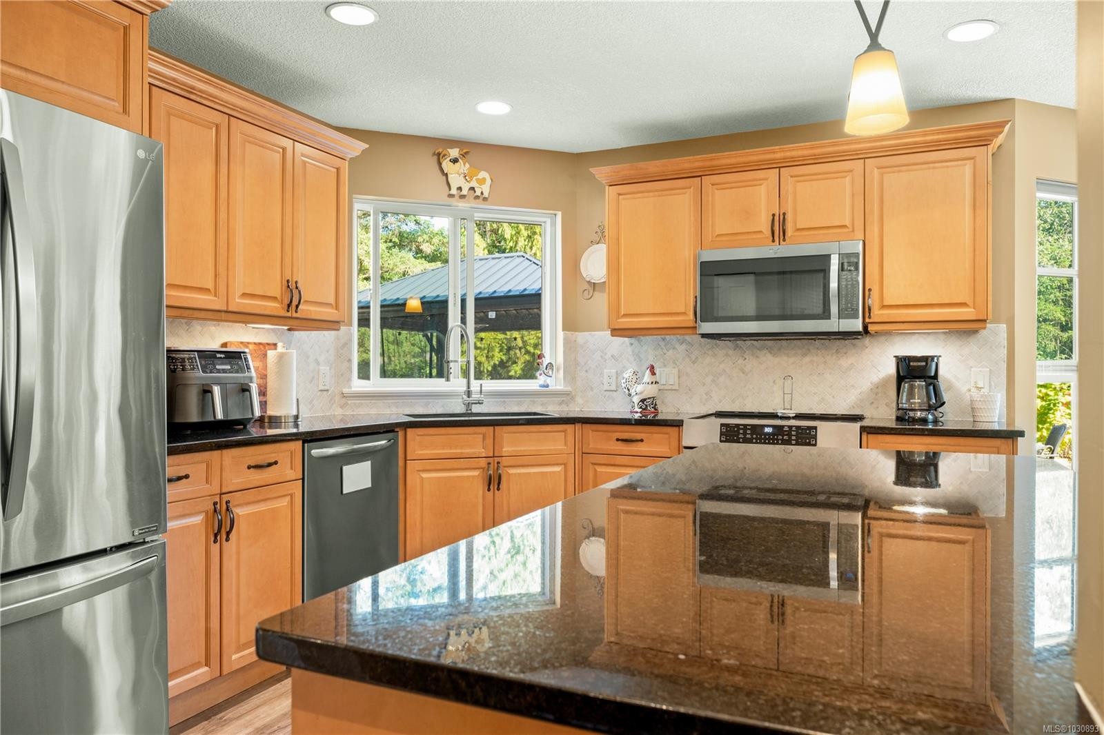 2100 Cedar Rd, Nanaimo, BC