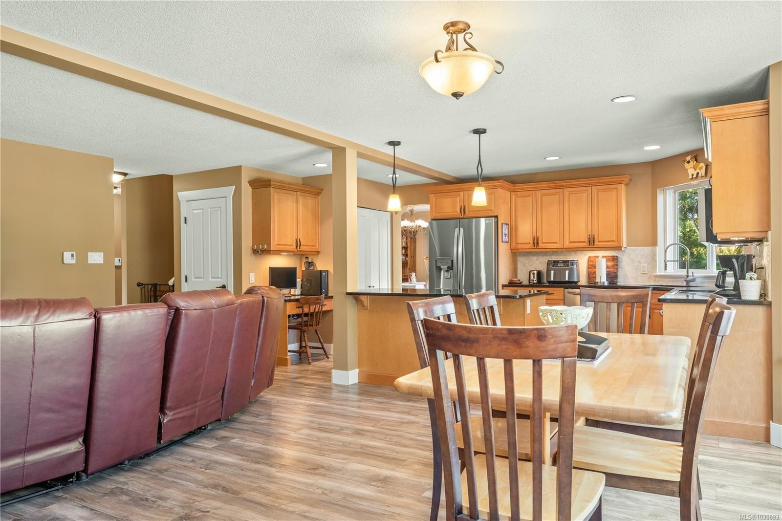 2100 Cedar Rd, Nanaimo, BC