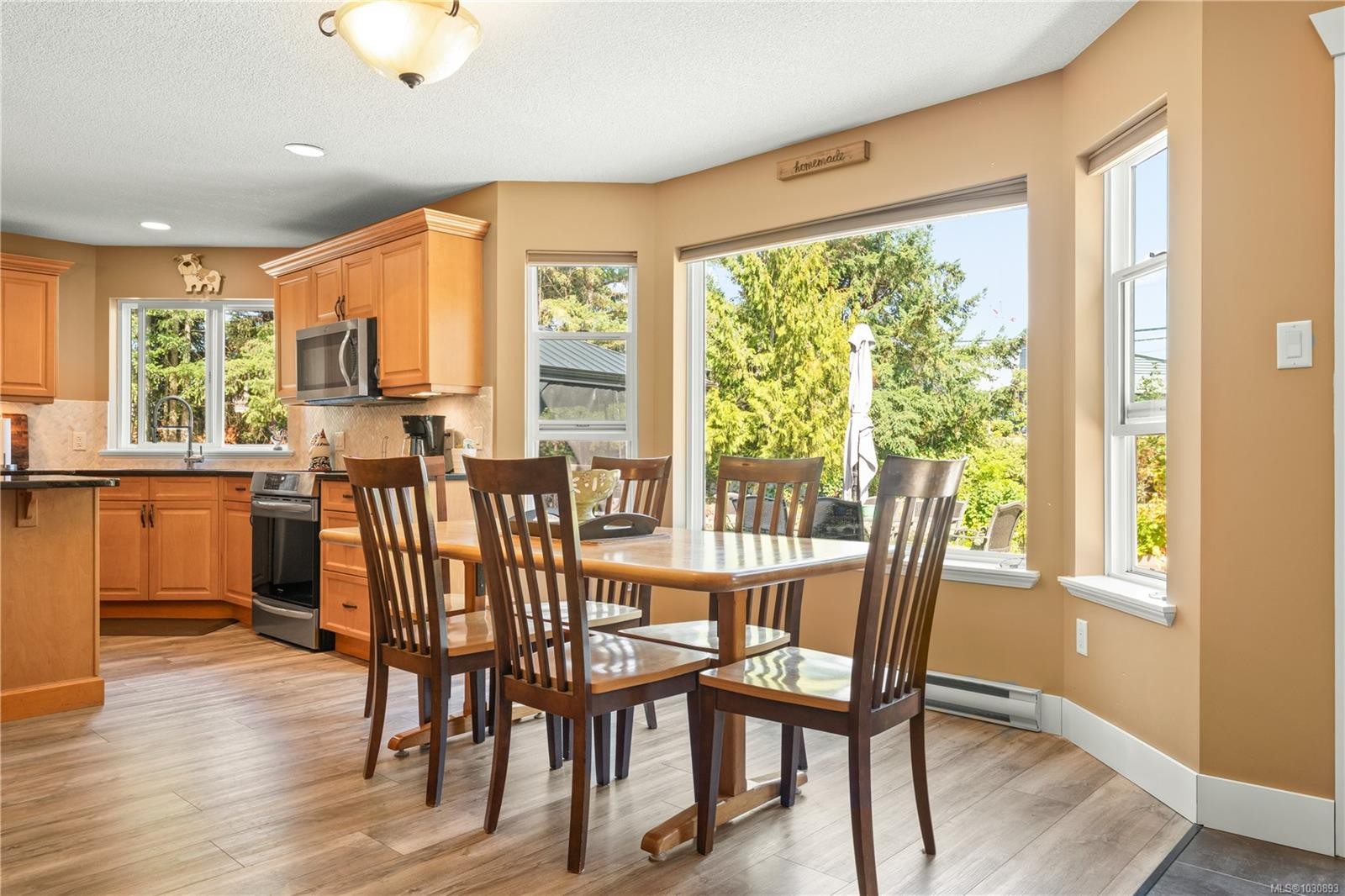 2100 Cedar Rd, Nanaimo, BC