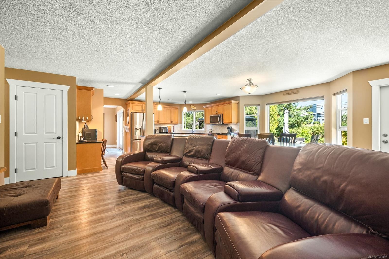 2100 Cedar Rd, Nanaimo, BC