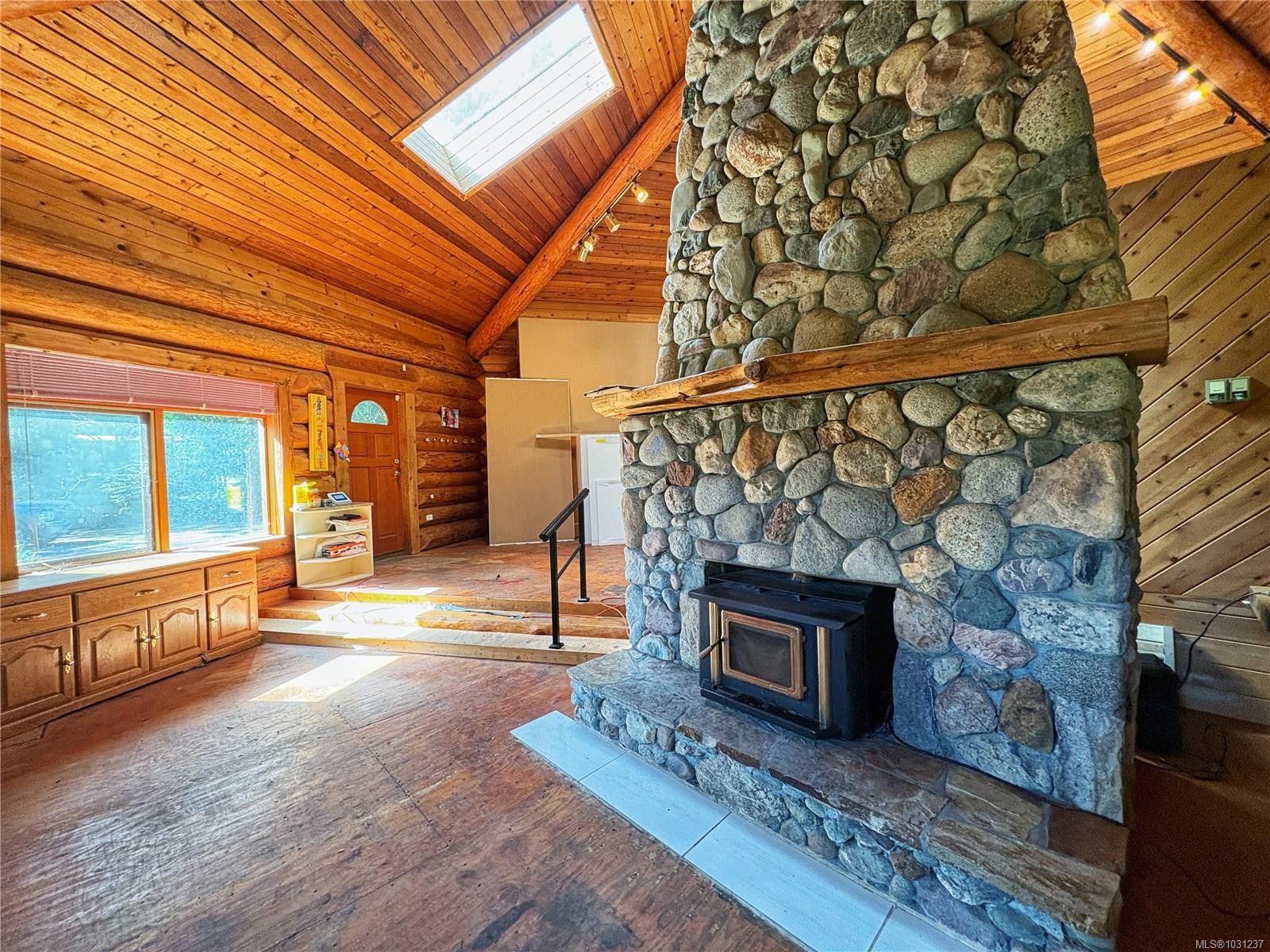 10760 Guilbride Dr, Saltair, BC