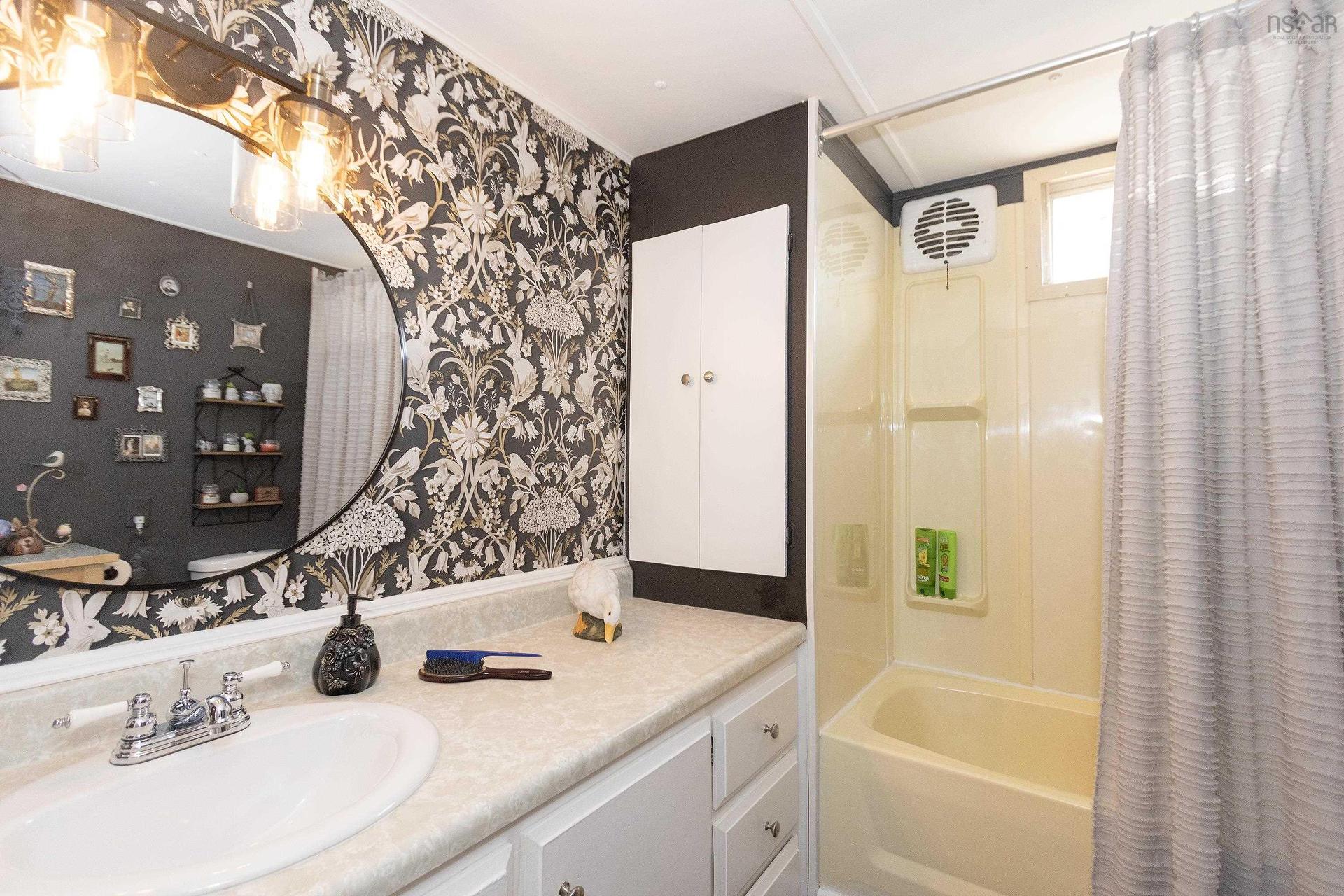 28 Liberty Lane, Amherst, NS