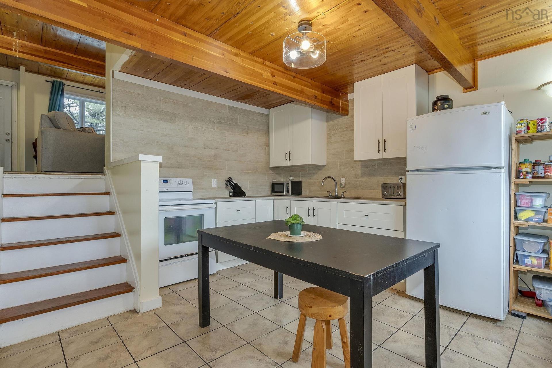 72 Cavendish Road, Halifax, NS