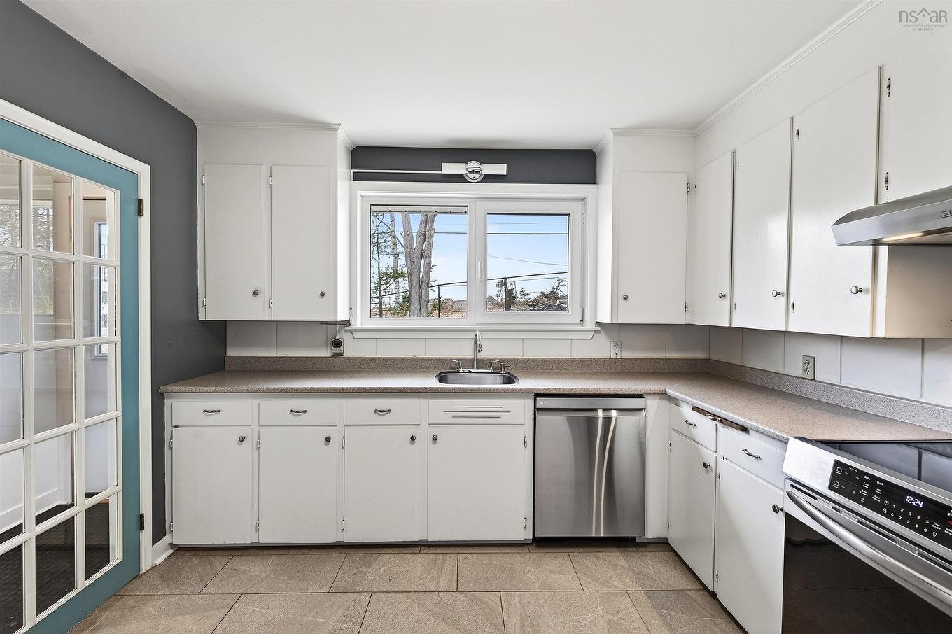 24 Canary Crescent, Halifax, NS