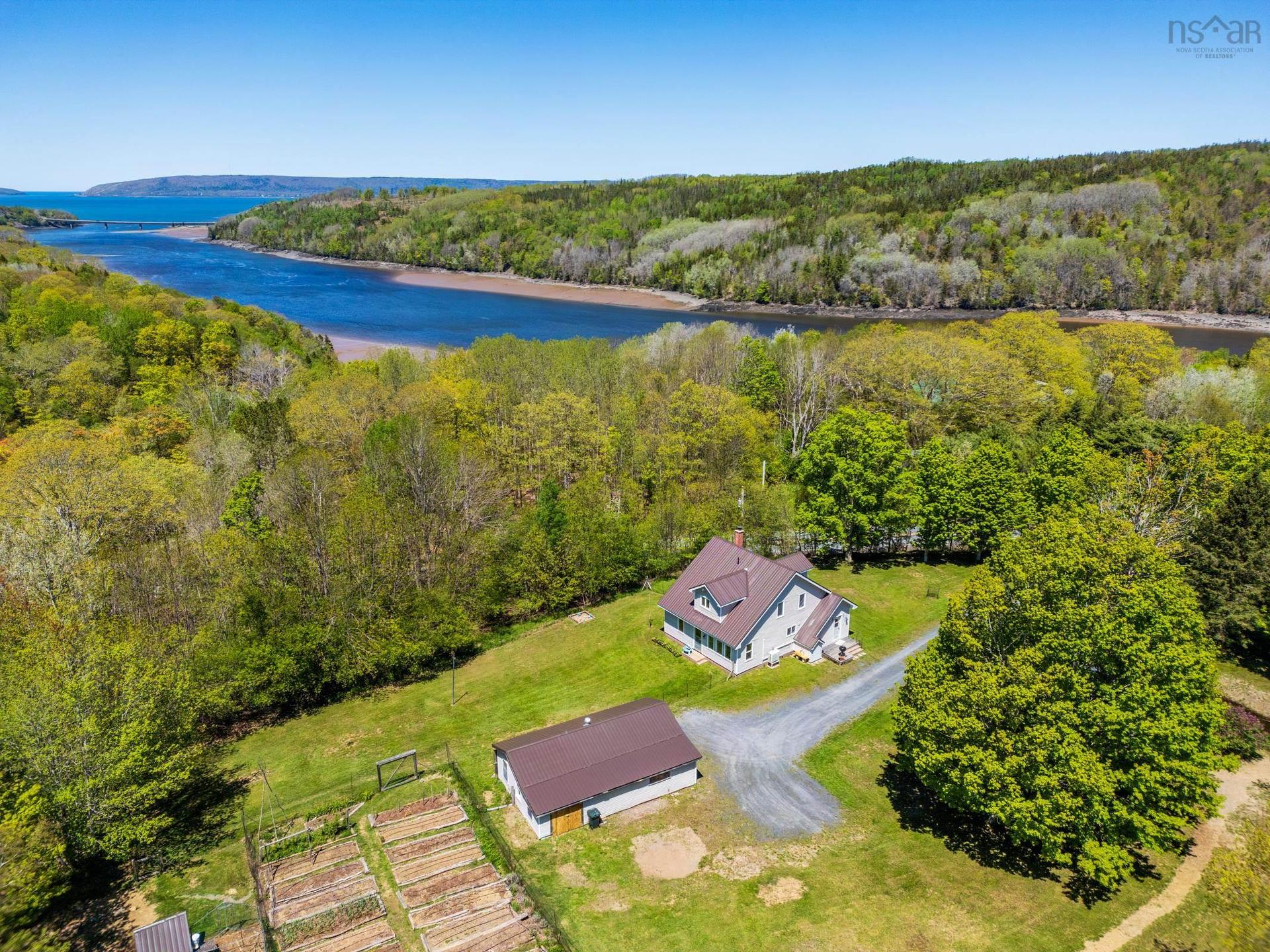 550 River Road, Bear River, NS