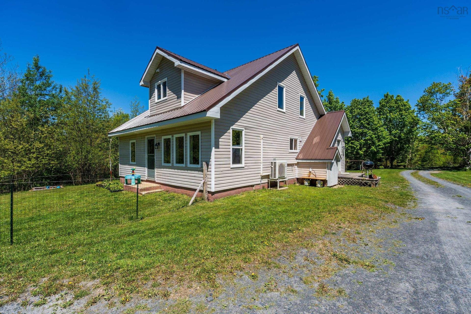 550 River Road, Bear River, NS