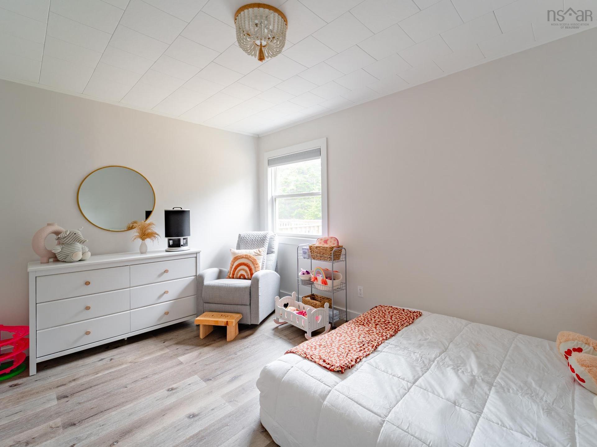 19 Long Point Road, Newellton, NS