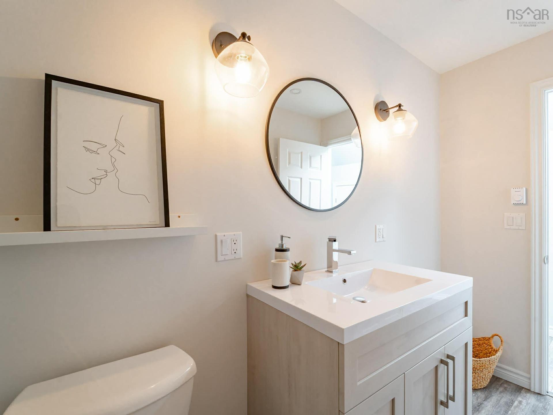 19 Long Point Road, Newellton, NS