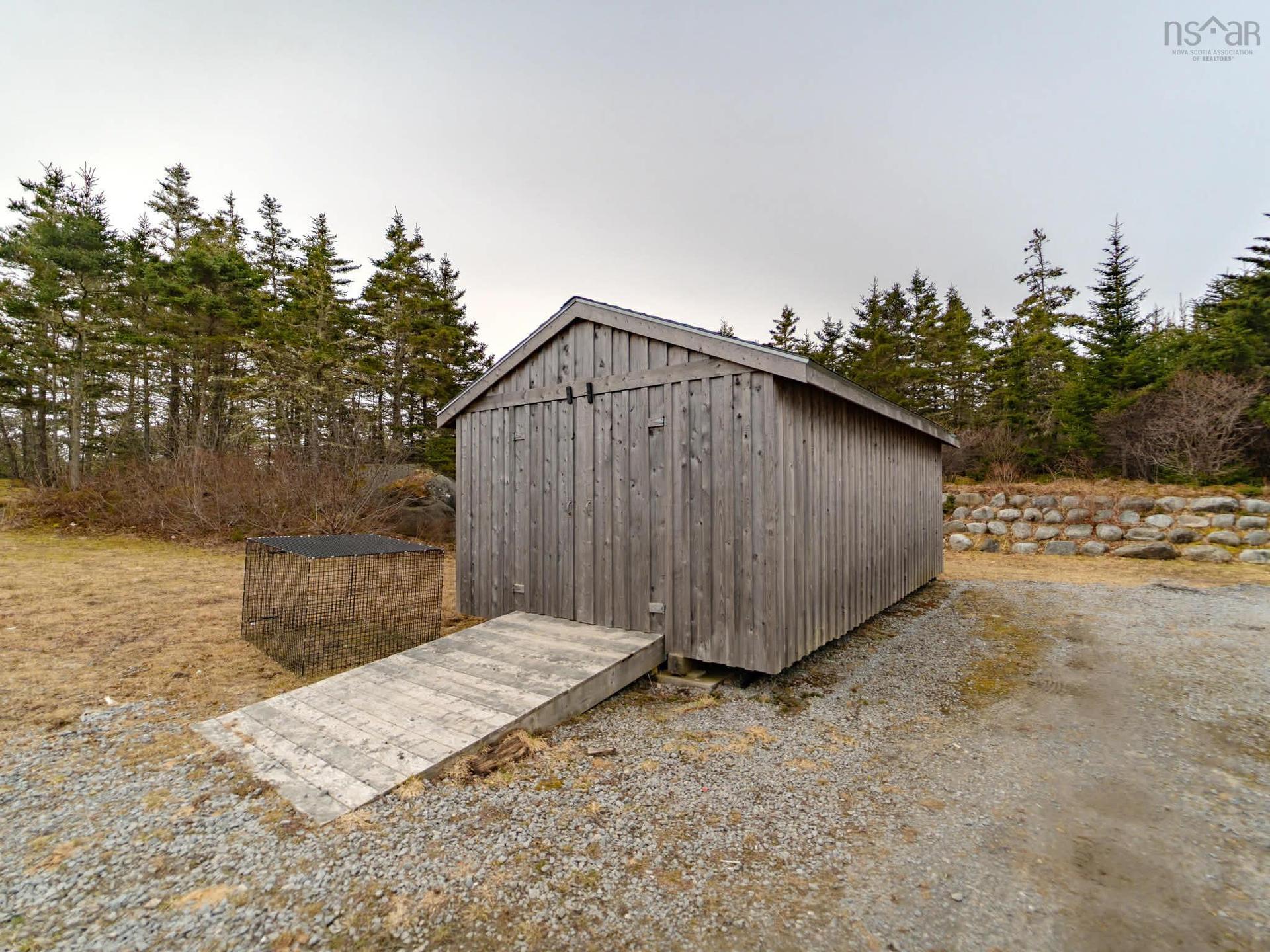 19 Long Point Road, Newellton, NS