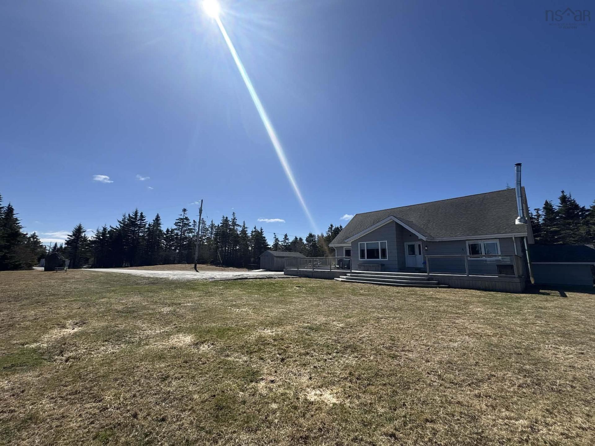 19 Long Point Road, Newellton, NS