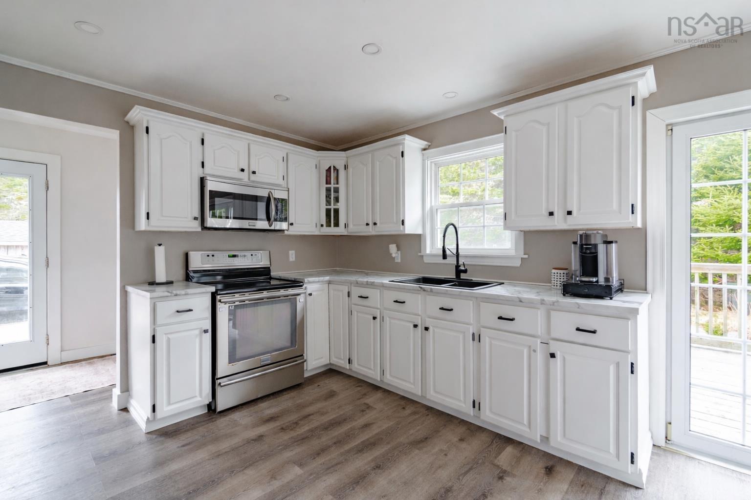 19 Long Point Road, Newellton, NS