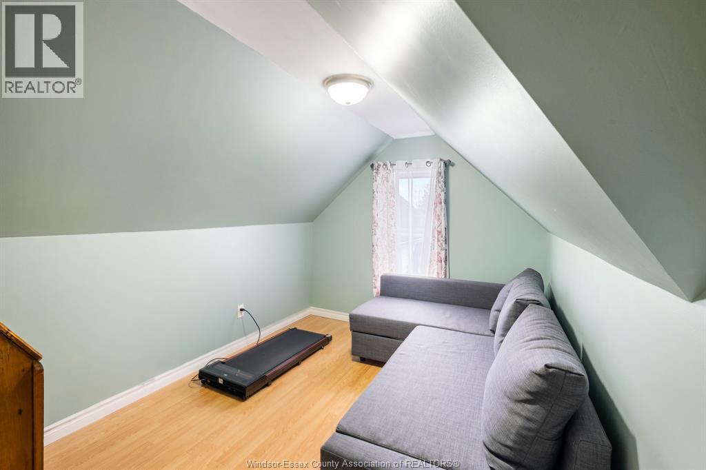 198 Raleigh, Chatham, ON - Indoor