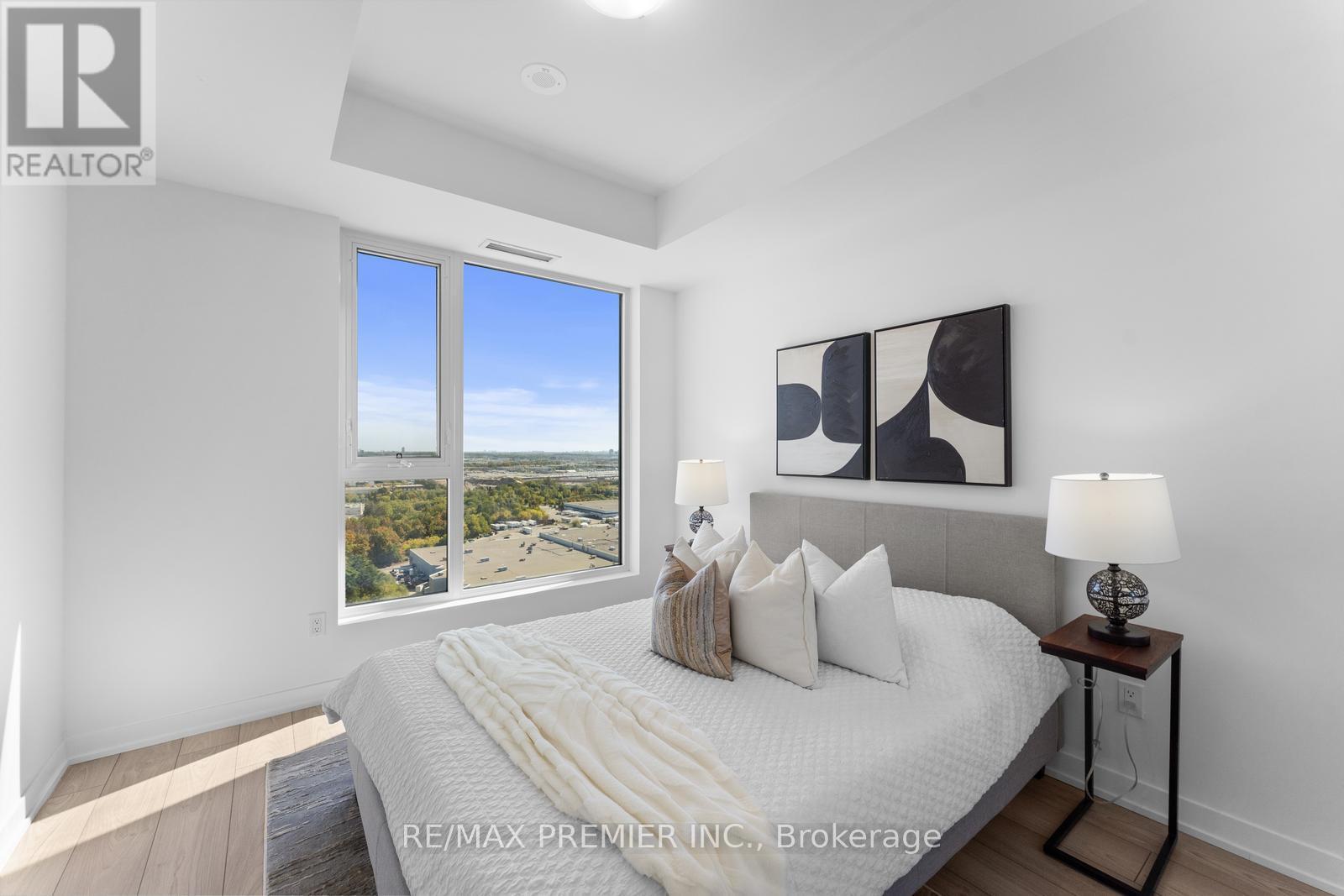 2206 - 474 Caldari Road, Vaughan, ON - Indoor Photo Showing Bedroom