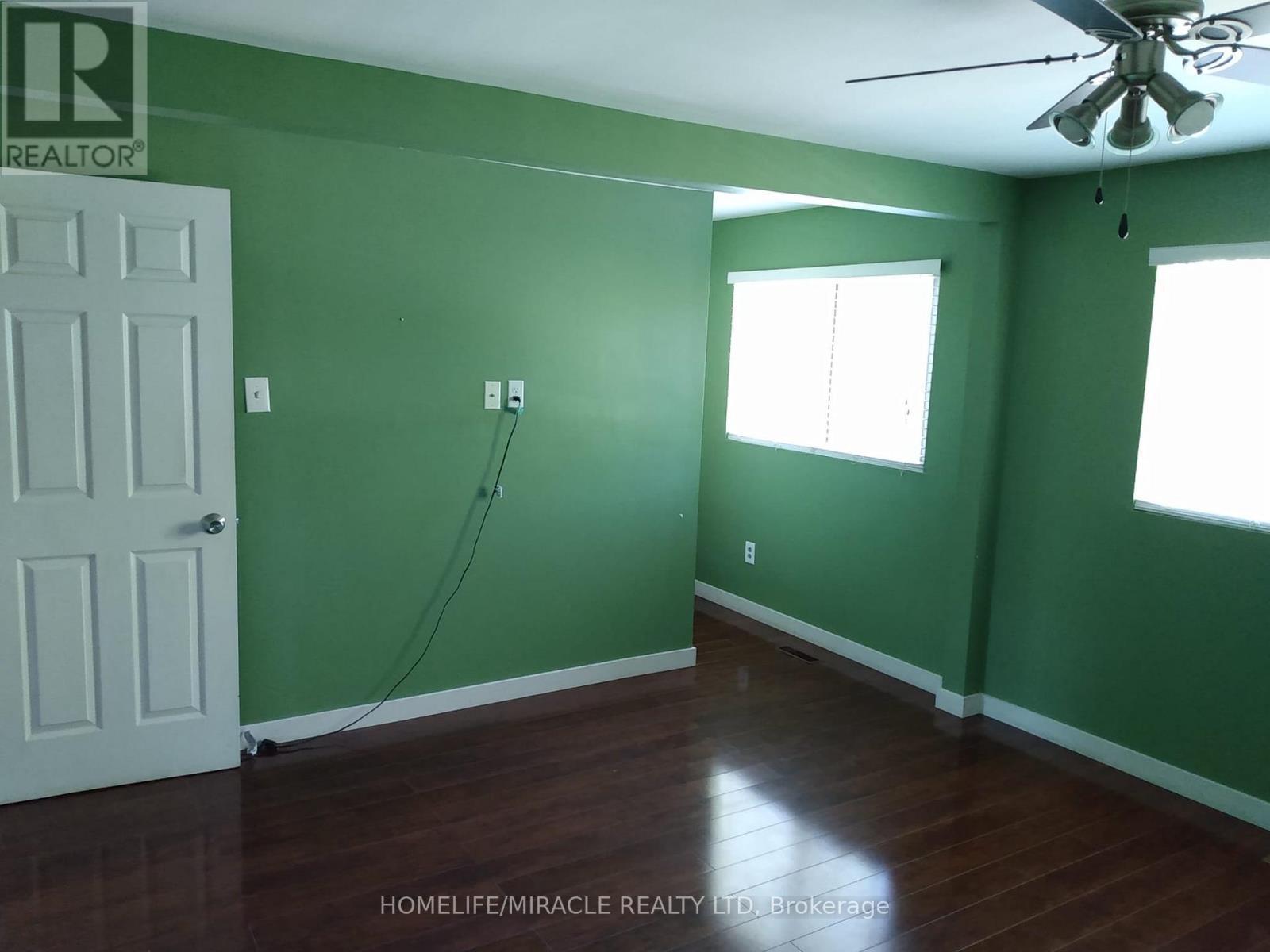 23 Heatherdale Place, Hamilton, ON - Indoor Photo Showing Other Room