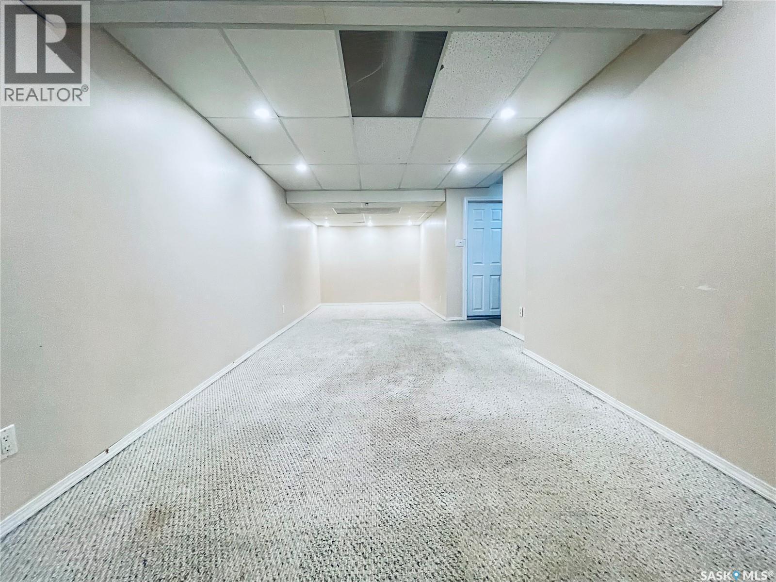 371 Fines Drive, Regina, SK - Indoor Photo Showing Other Room