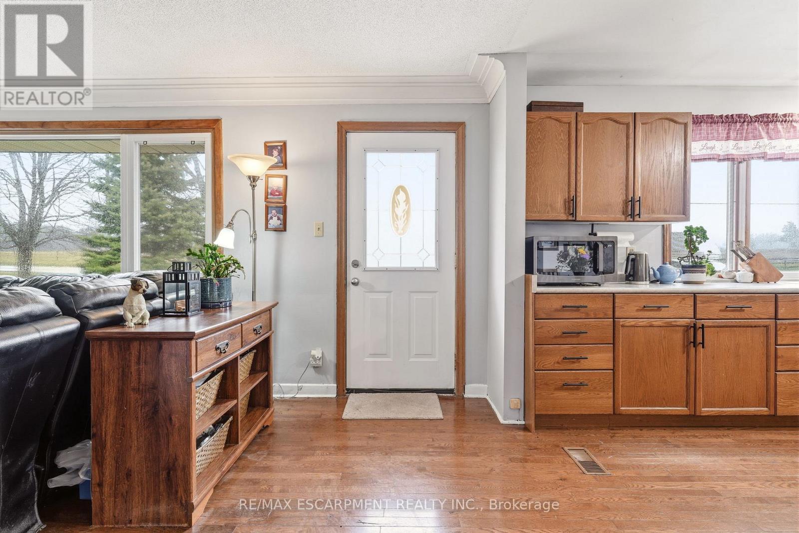 1767 Centre Road, Hamilton, ON - Indoor