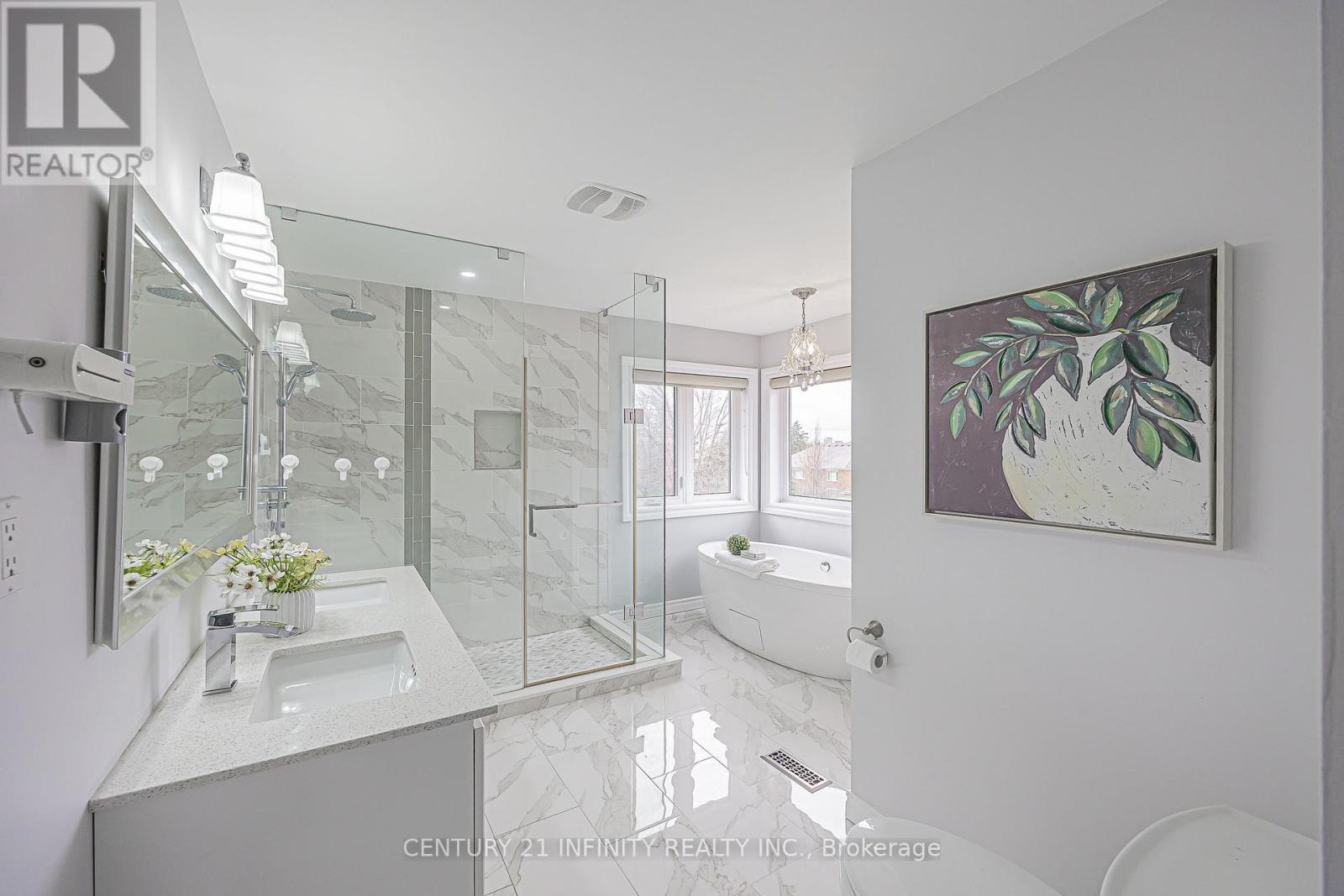 150 Strathearn Avenue, Richmond Hill (Bayview Hill), ON - Indoor Photo Showing Bathroom
