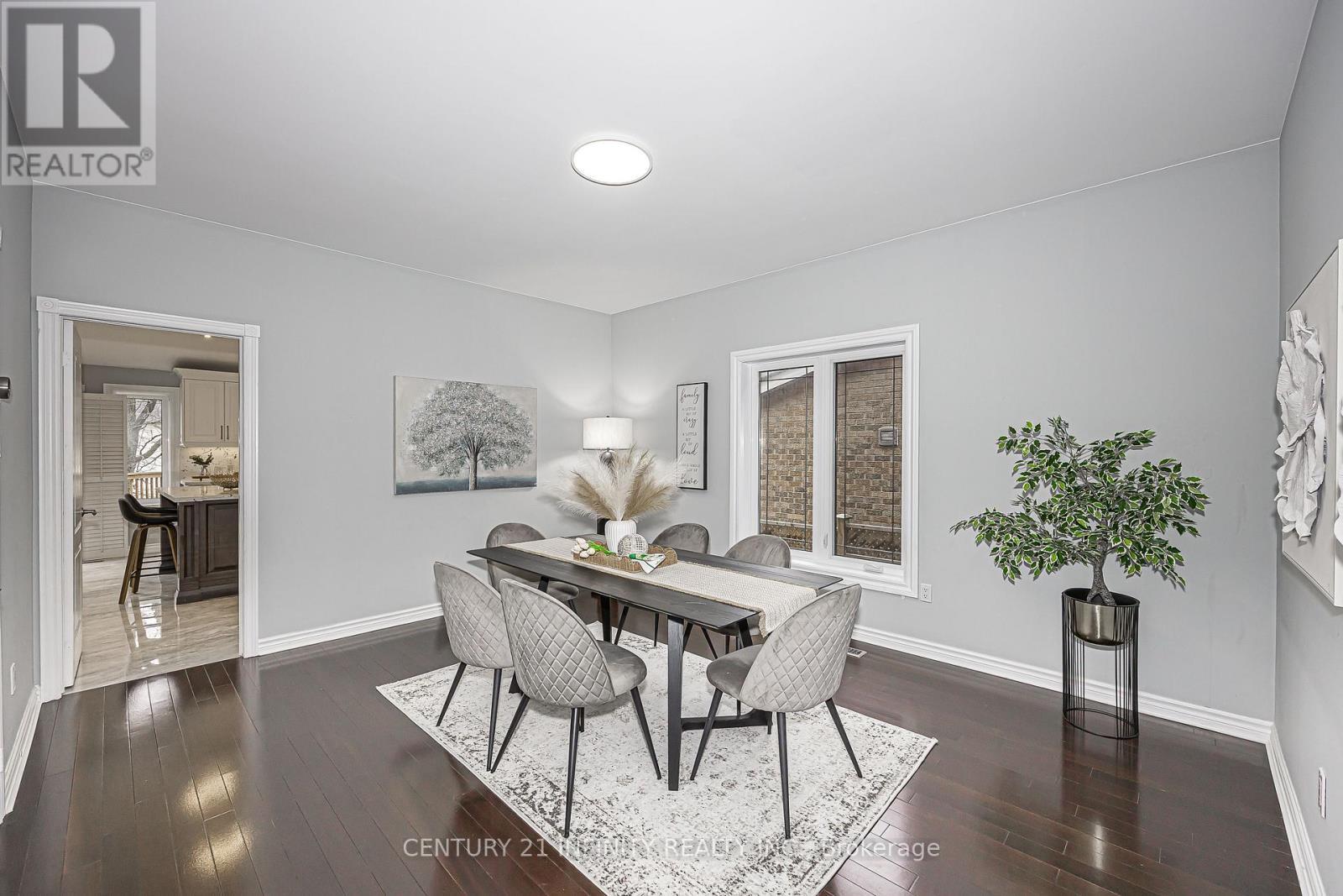 150 Strathearn Avenue, Richmond Hill (Bayview Hill), ON - Indoor Photo Showing Dining Room