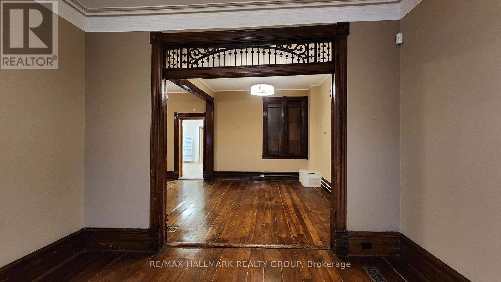 113 Murray Street, Ottawa, ON - Indoor Photo Showing Other Room