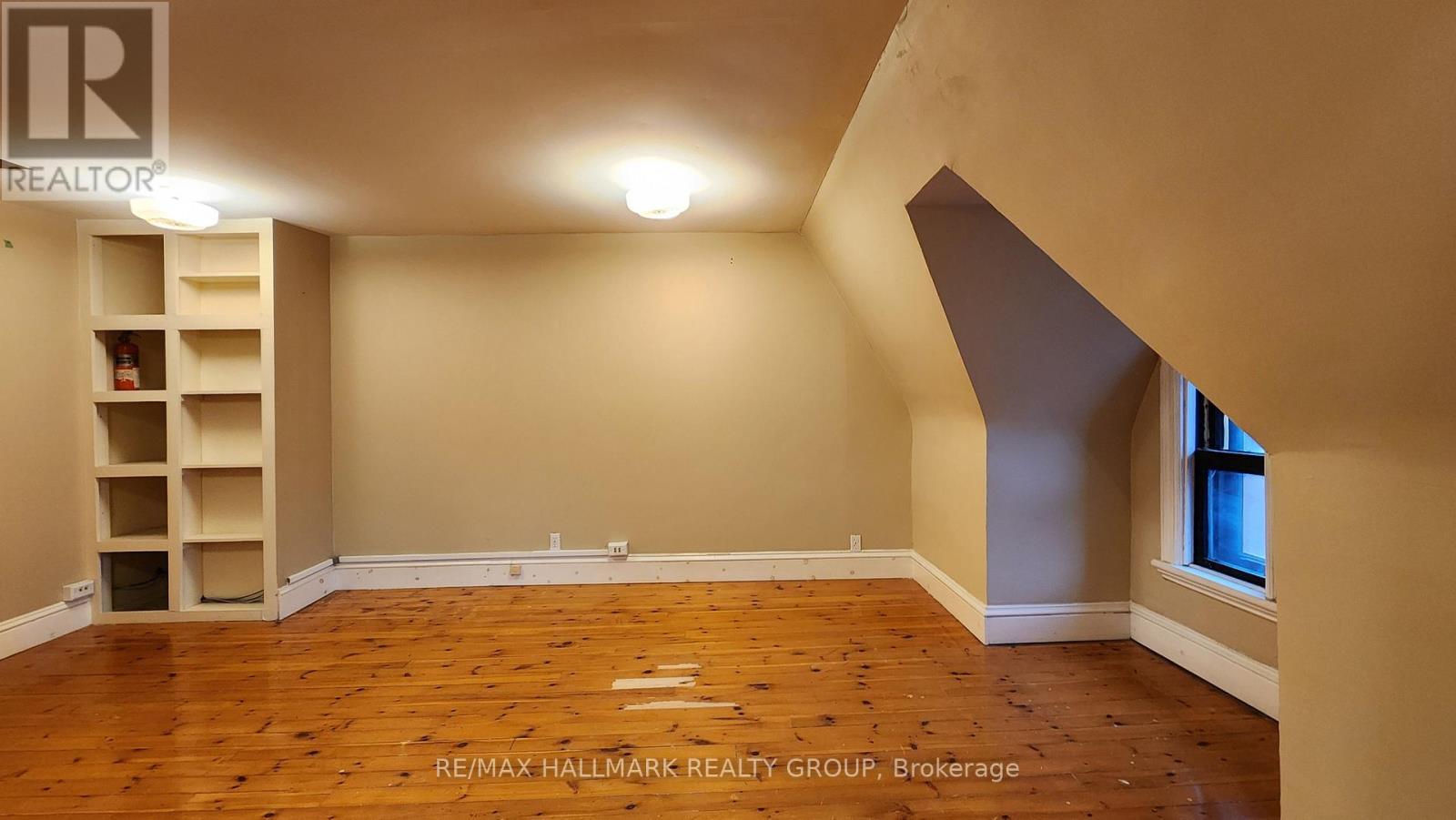 113 Murray Street, Ottawa, ON - Indoor Photo Showing Other Room