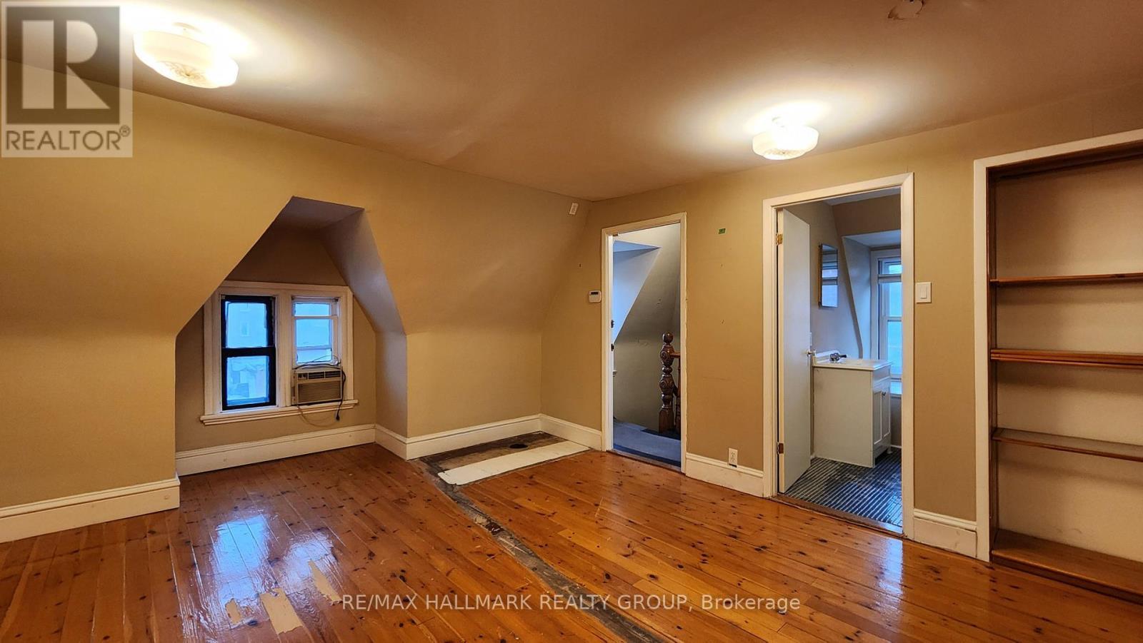 113 Murray Street, Ottawa, ON - Indoor Photo Showing Other Room