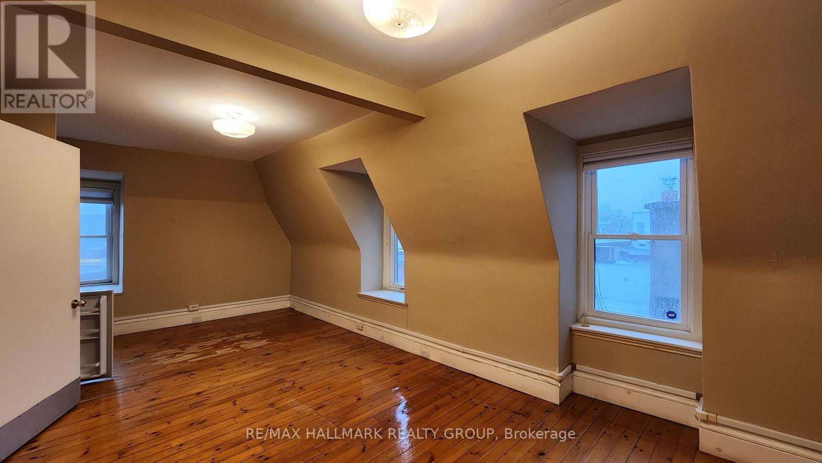 113 Murray Street, Ottawa, ON - Indoor Photo Showing Other Room