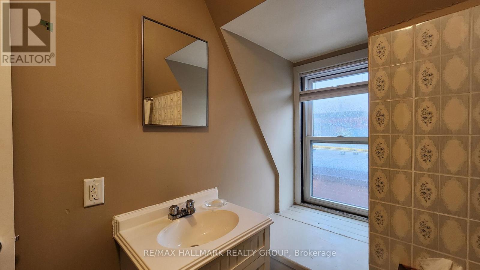 113 Murray Street, Ottawa, ON - Indoor Photo Showing Bathroom