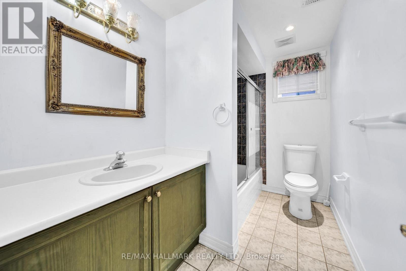 13 Briar Path Lane, Markham, ON - Indoor Photo Showing Bathroom