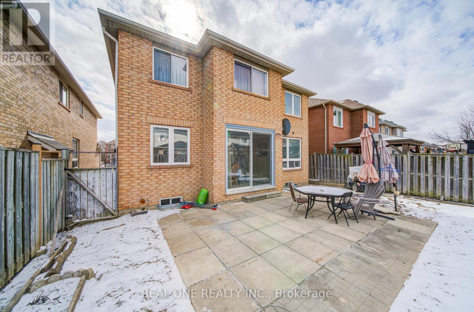 3696 Waterfall Crescent, Mississauga, ON - Outdoor With Exterior