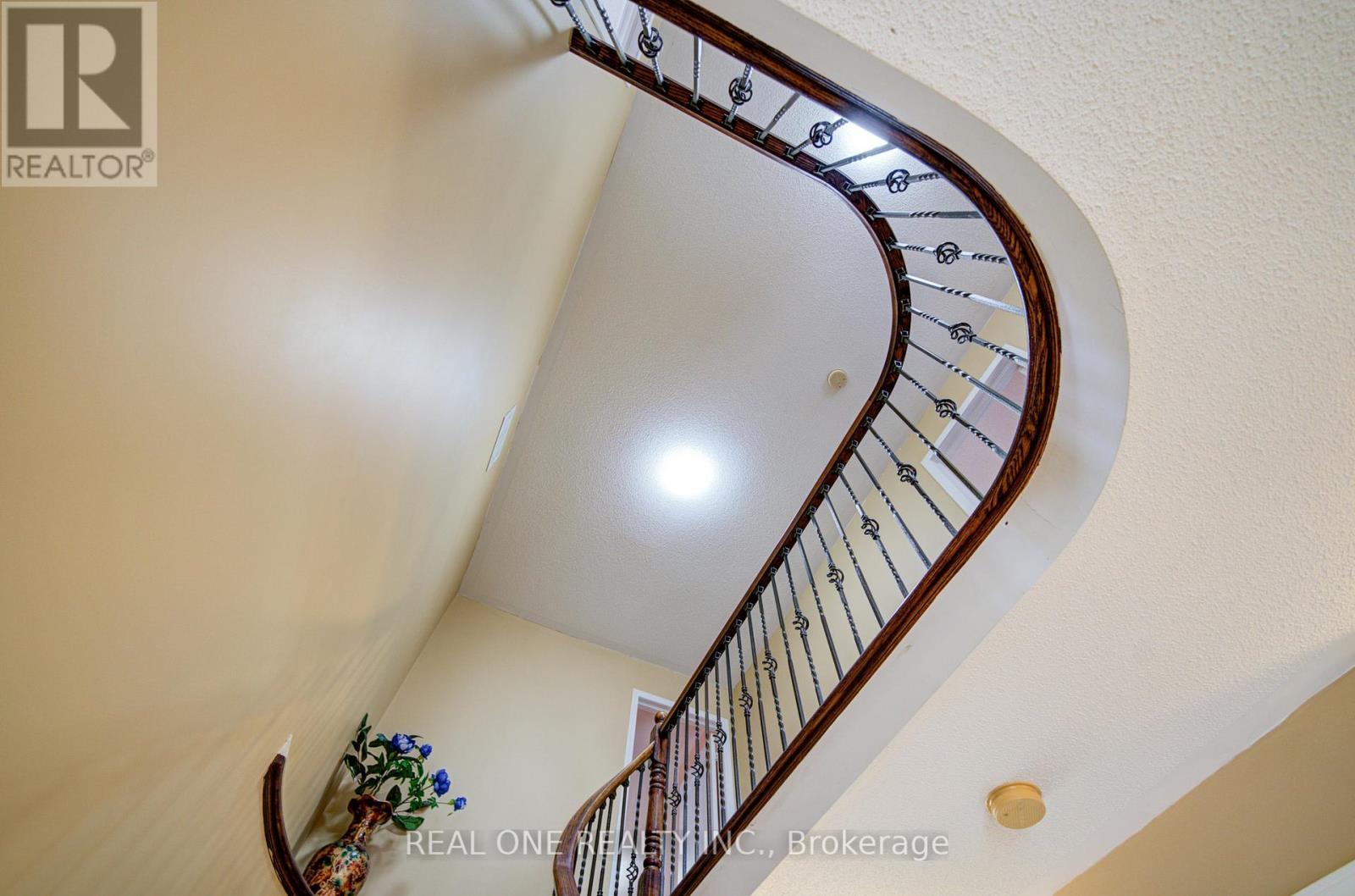 3696 Waterfall Crescent, Mississauga, ON - Indoor Photo Showing Other Room