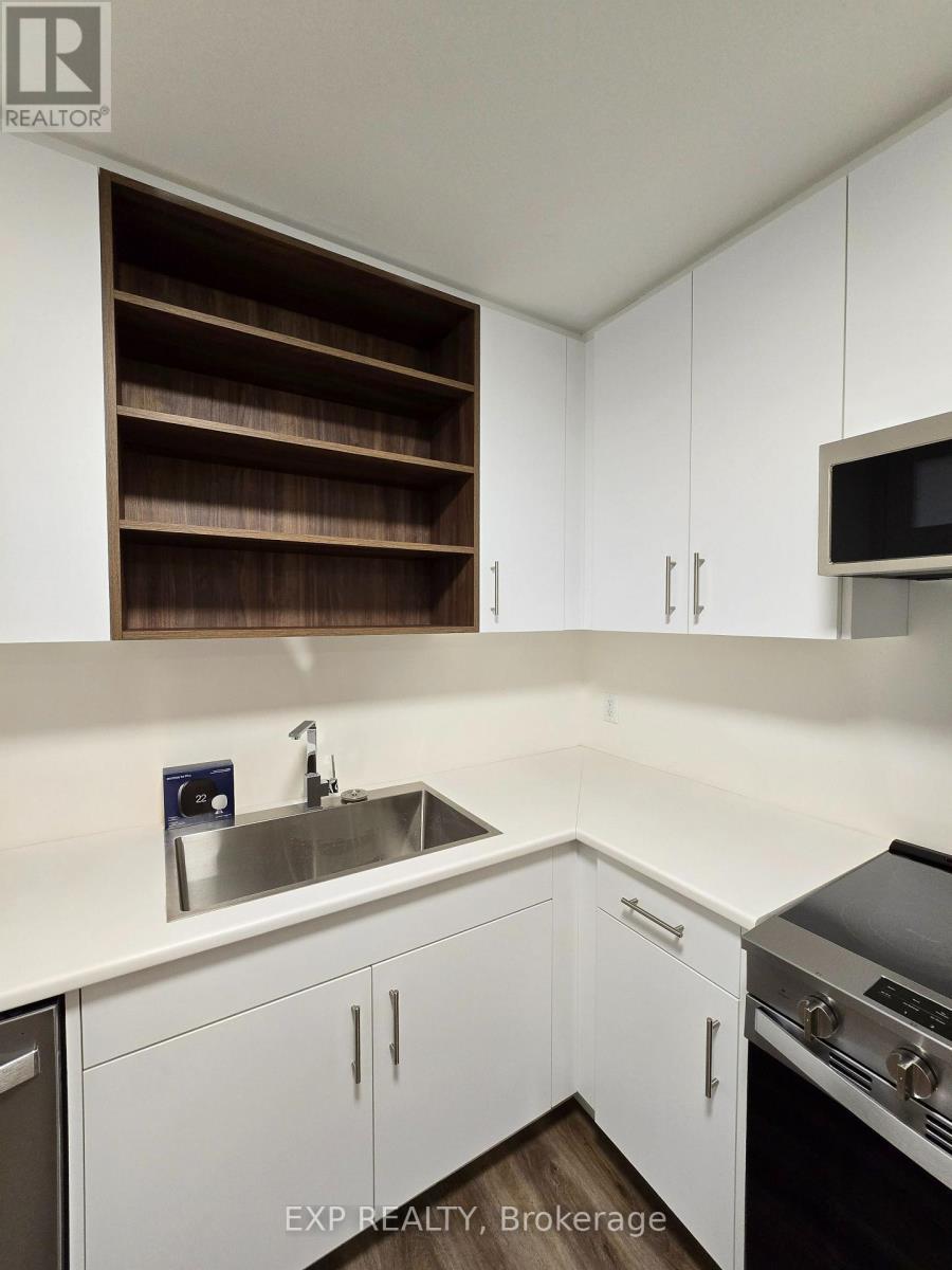 114 Everett Common, St. Catharines, ON - Indoor Photo Showing Kitchen