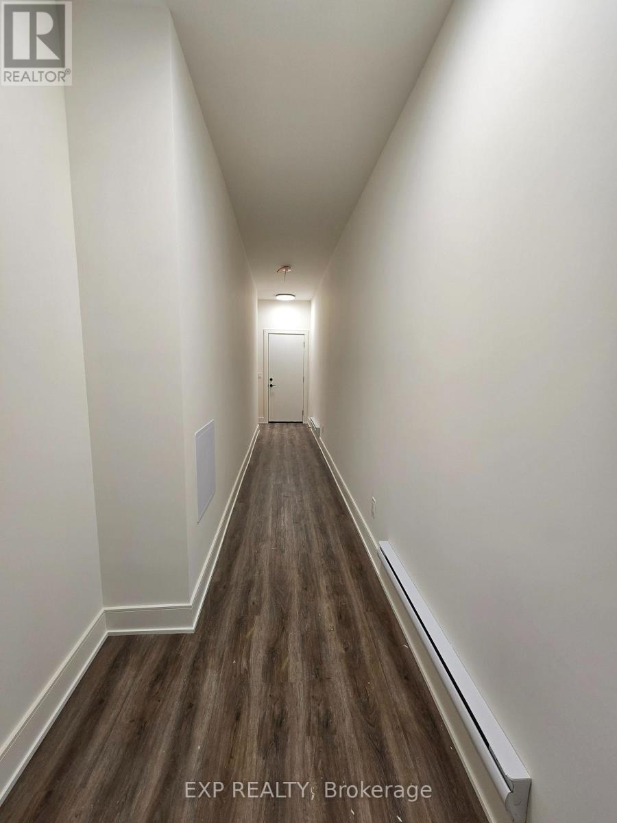 114 Everett Common, St. Catharines, ON - Indoor Photo Showing Other Room