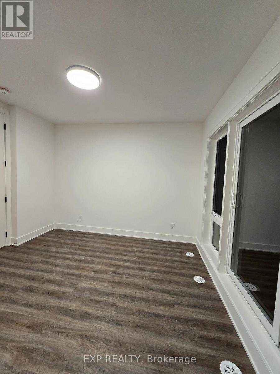 114 Everett Common, St. Catharines, ON - Indoor Photo Showing Other Room