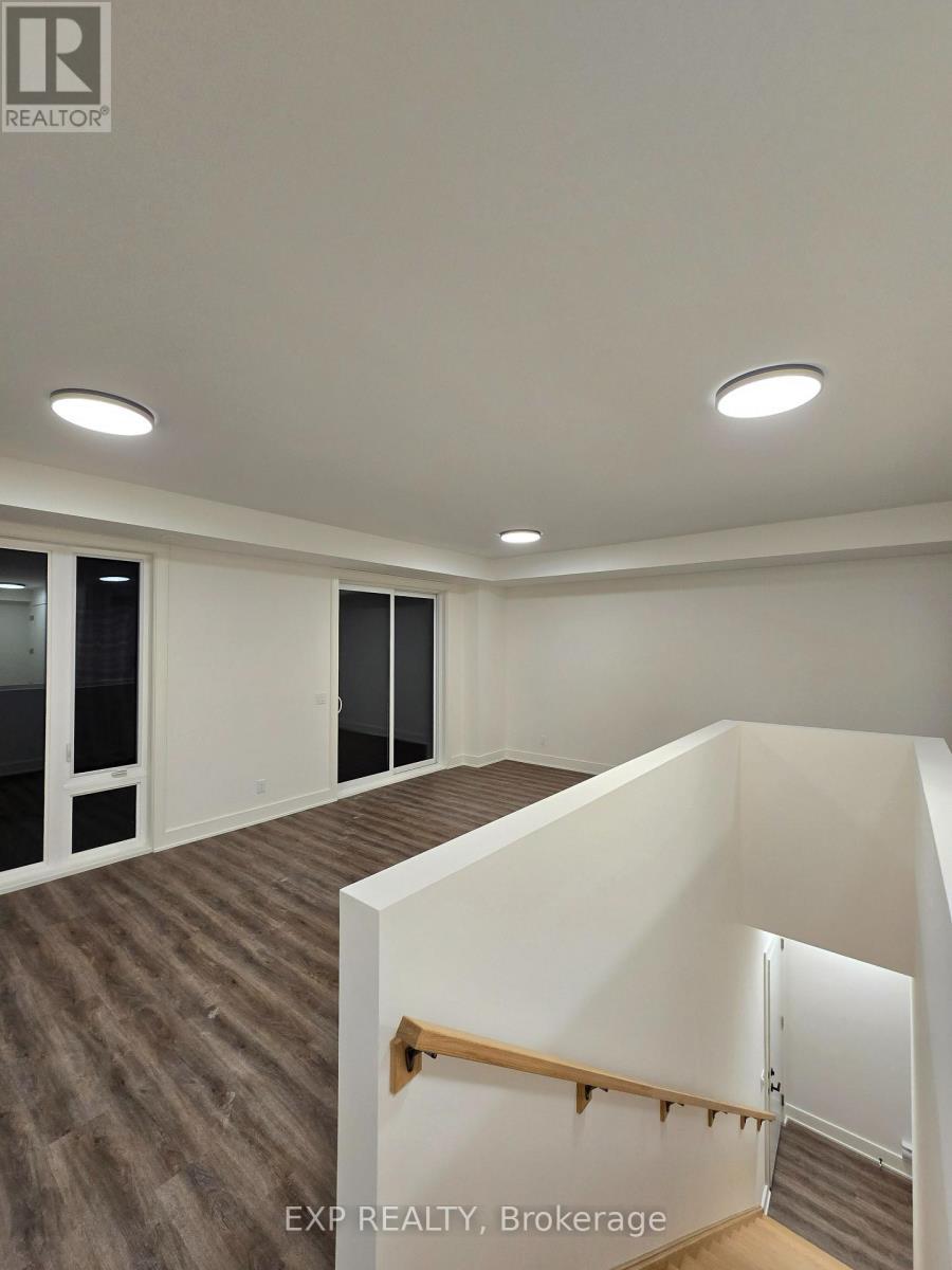 114 Everett Common, St. Catharines, ON - Indoor Photo Showing Other Room