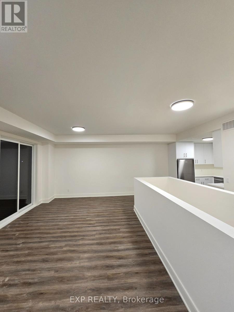 114 Everett Common, St. Catharines, ON - Indoor Photo Showing Other Room