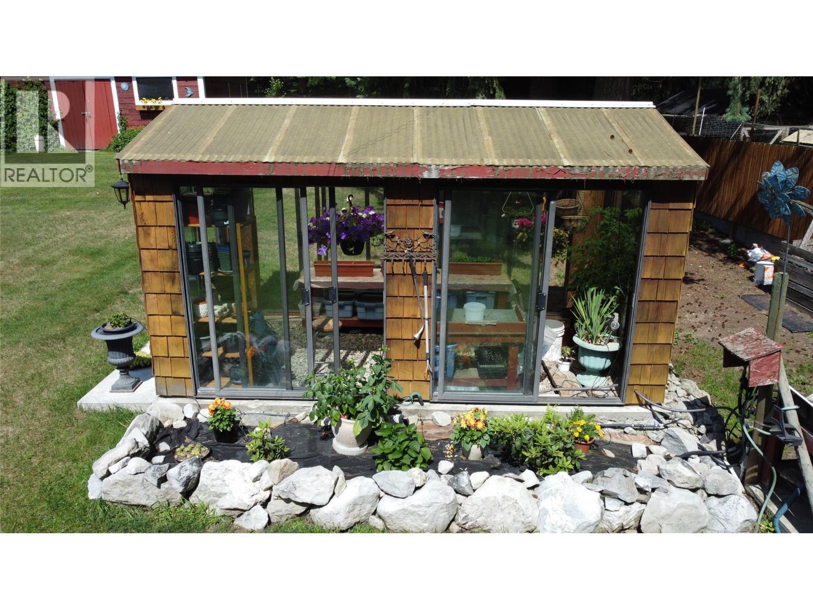 1663 Moran Road Road, Thrums, BC - Outdoor