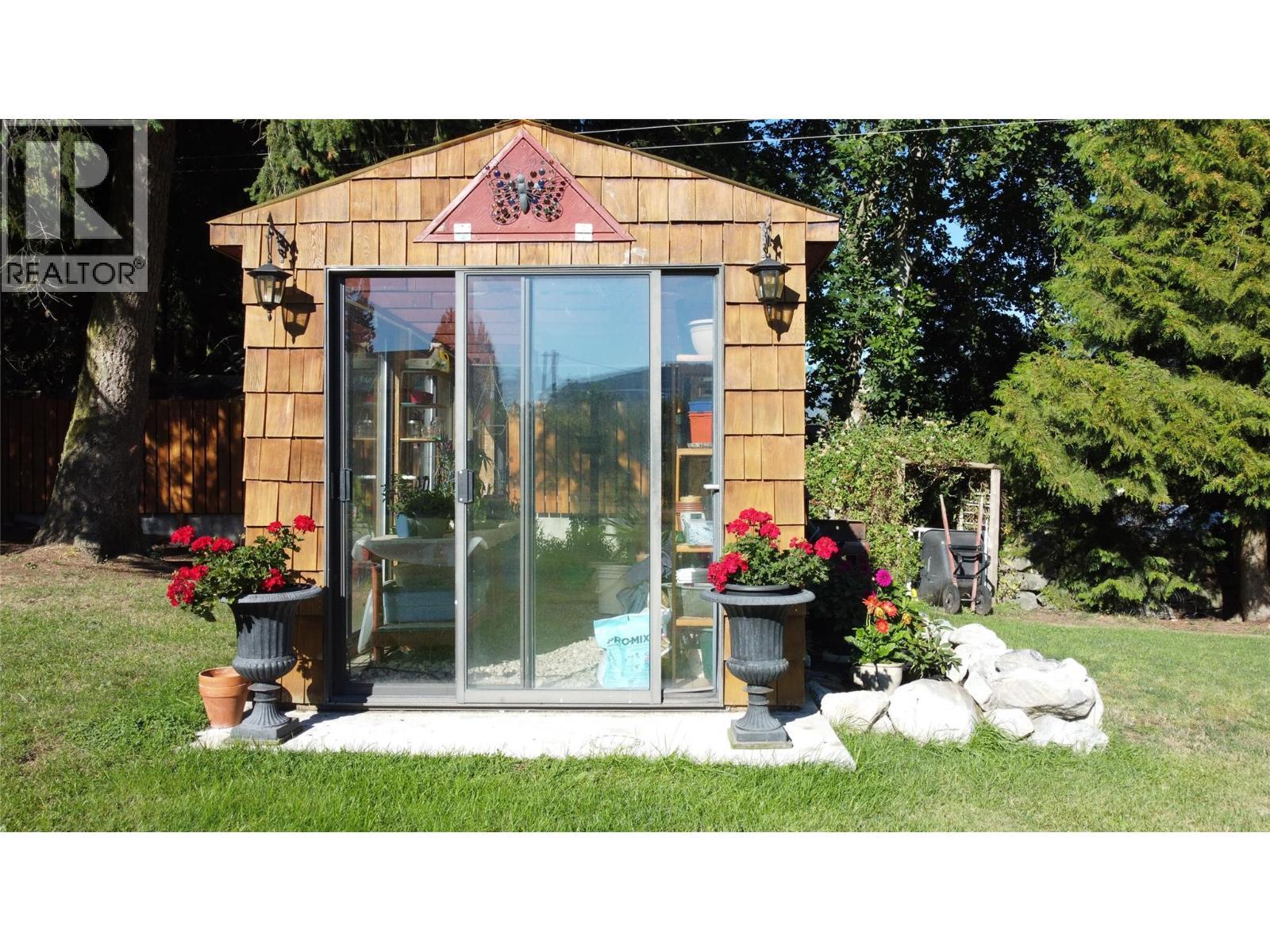 1663 Moran Road Road, Thrums, BC - Outdoor