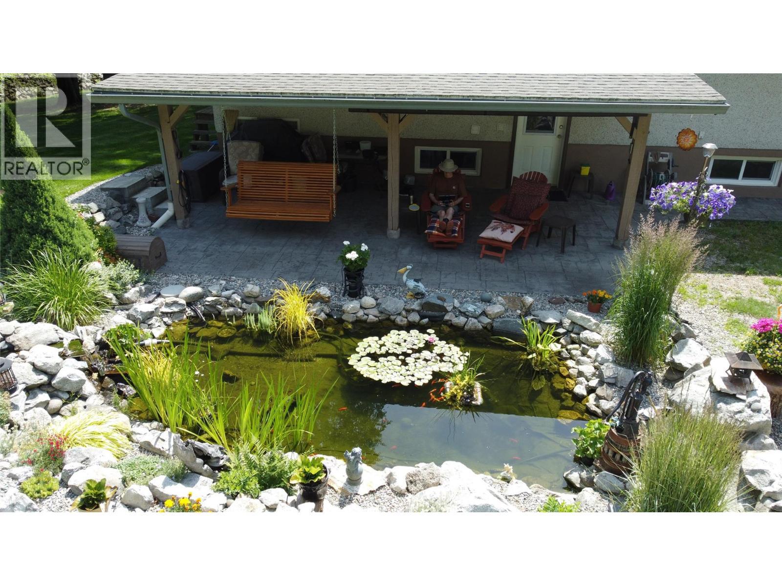1663 Moran Road Road, Thrums, BC - Outdoor